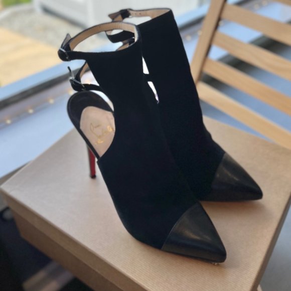 Christian Louboutin Lynn Open Back Ankle Boot Sz 39.5 Shoe - Picture 1 of 7